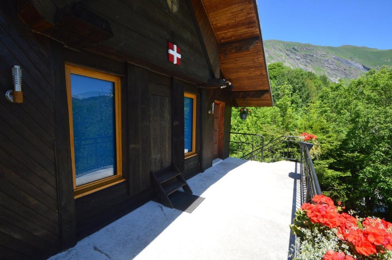 Le Petit Chalet-Leard Jarrier Exterior photo